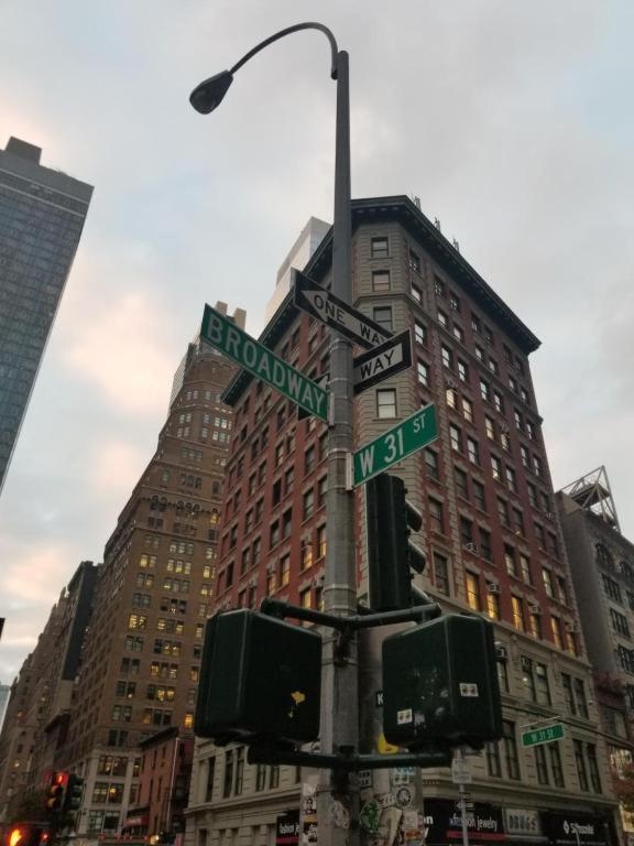 Апартаменты Studio In Herald Square Нью-Йорк Экстерьер фото